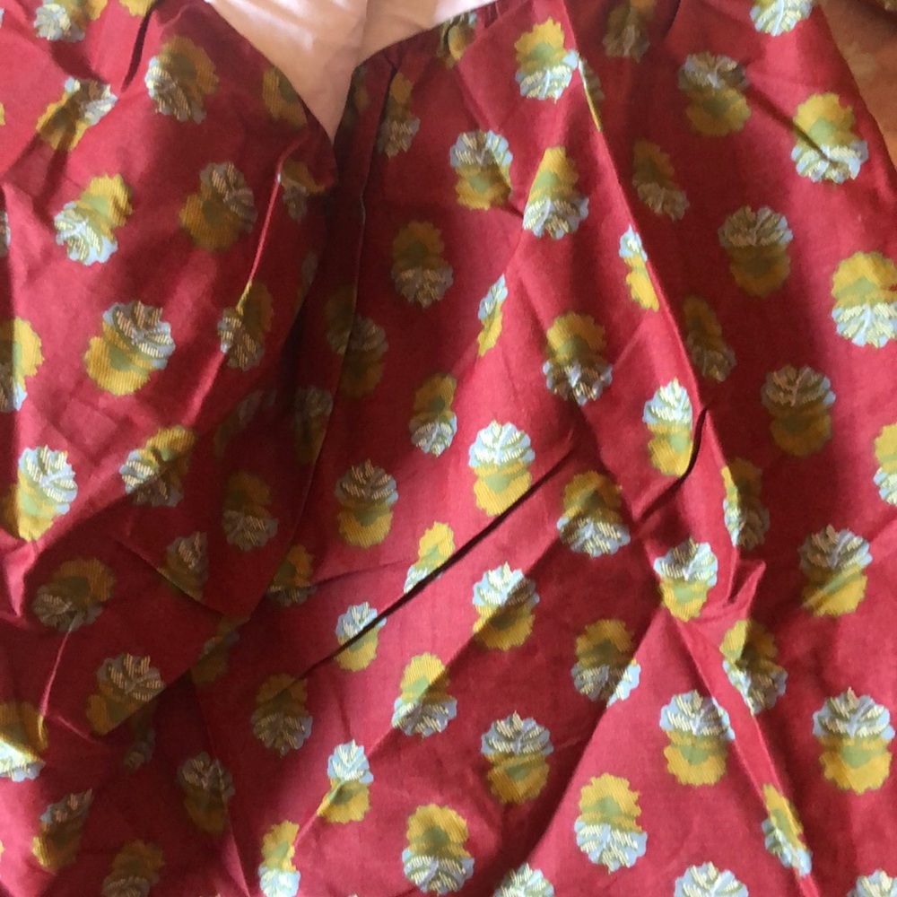 R L Home Village Mews Bedskirt